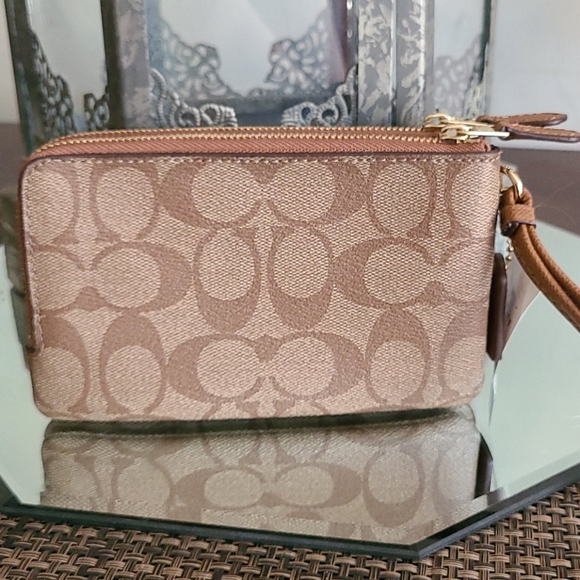 Coach logo wristlet wallet - Picture 3 of 6